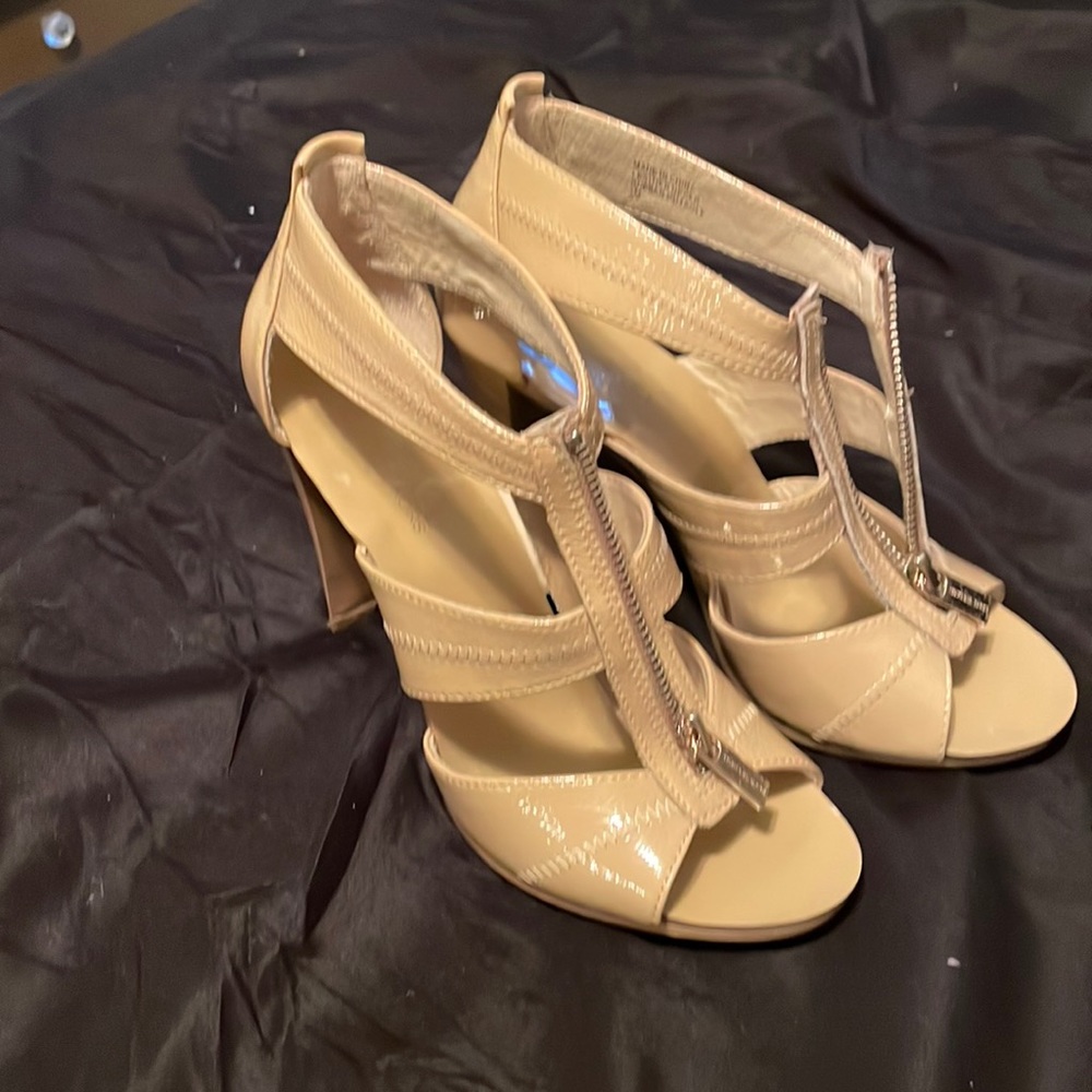 MK tan heels!